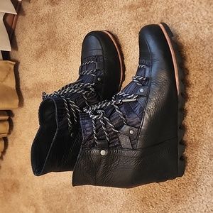 Sorel Sandy Wedge Boots